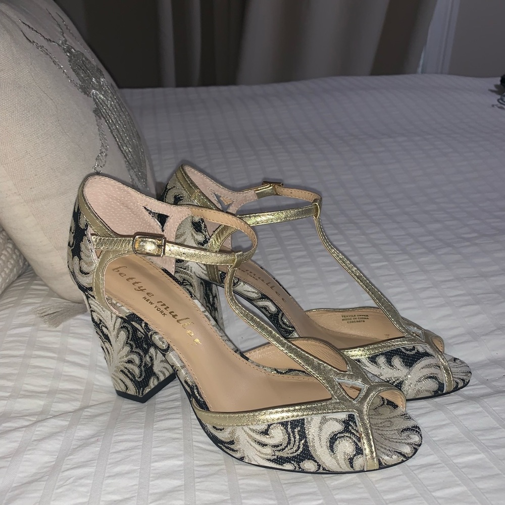 Bettye Muller heels!